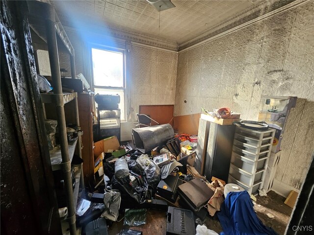 miscellaneous room featuring crown molding