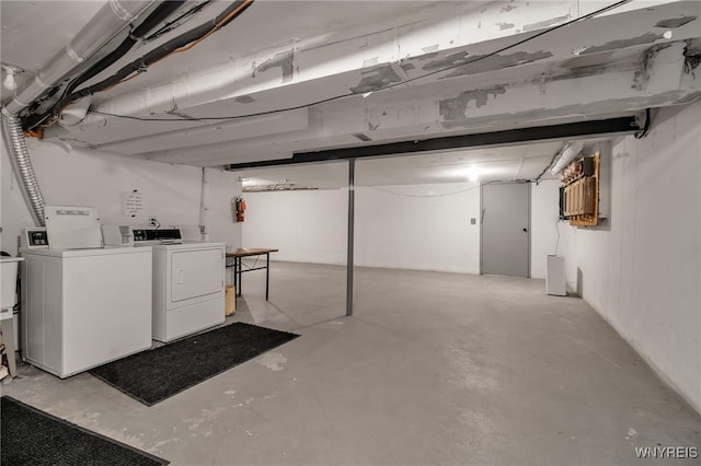 basement with washer and dryer