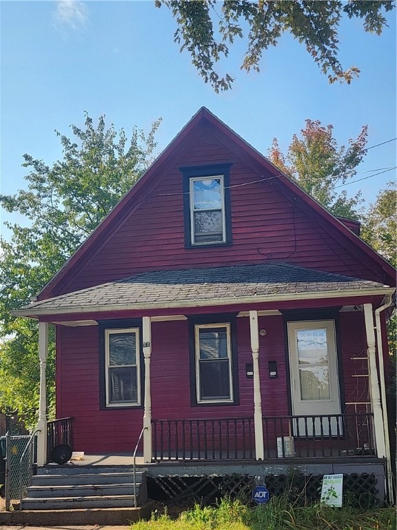 view of front facade with covered porch