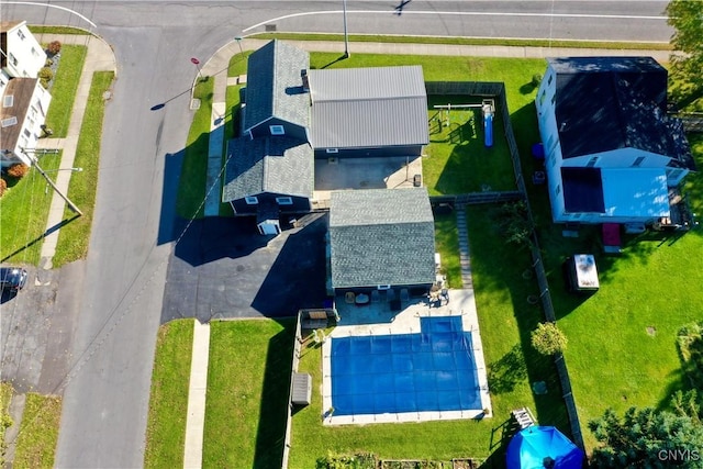 bird's eye view of a pool area