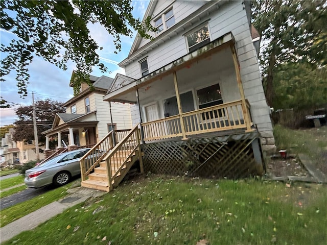 view of front of home with covered porch