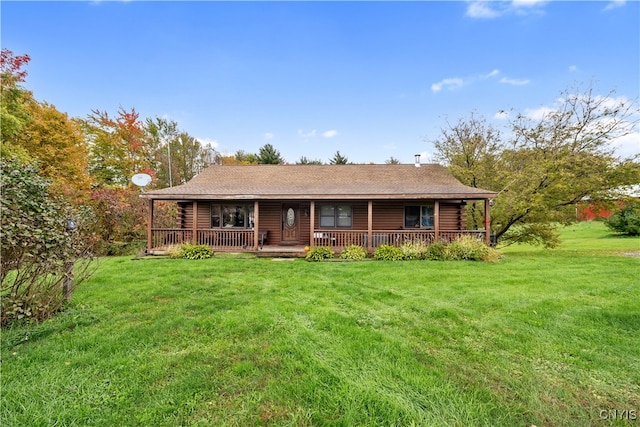 view of front of house featuring a porch and a front yard