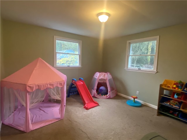 game room featuring carpet