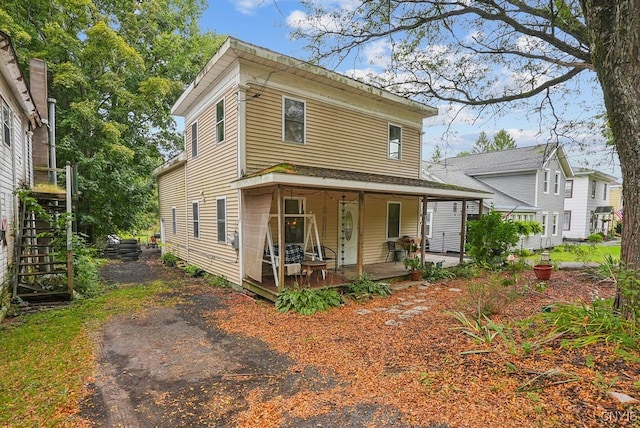 view of front of house featuring covered porch