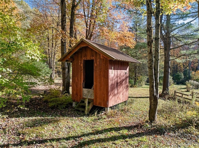 view of outbuilding