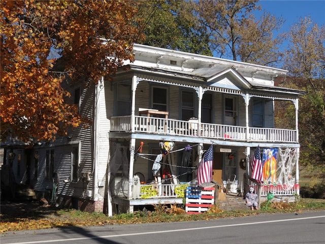 view of front of house with a porch