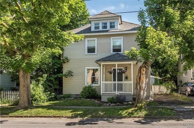 view of front of home featuring a porch