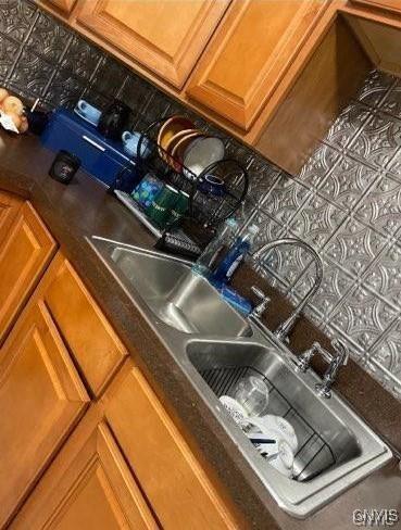 832 Waverly Pl, Utica, NY 13502 - photo 8