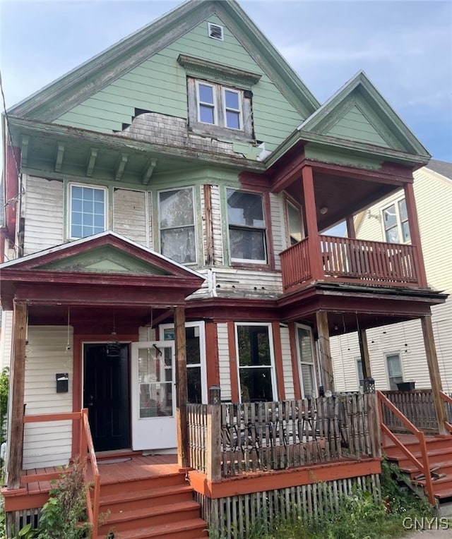 view of front facade with covered porch