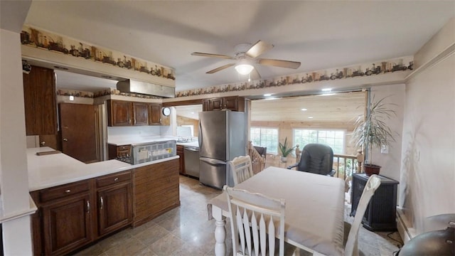 dining area featuring ceiling fan