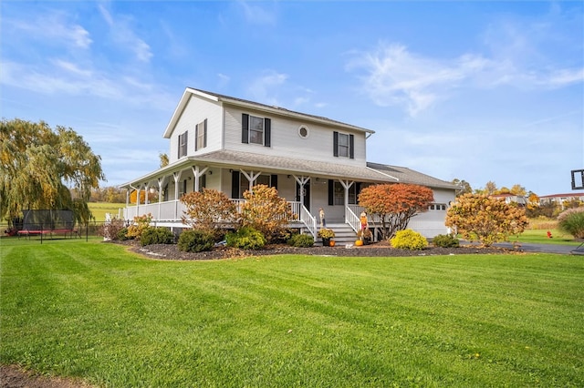 farmhouse inspired home featuring covered porch and a front lawn