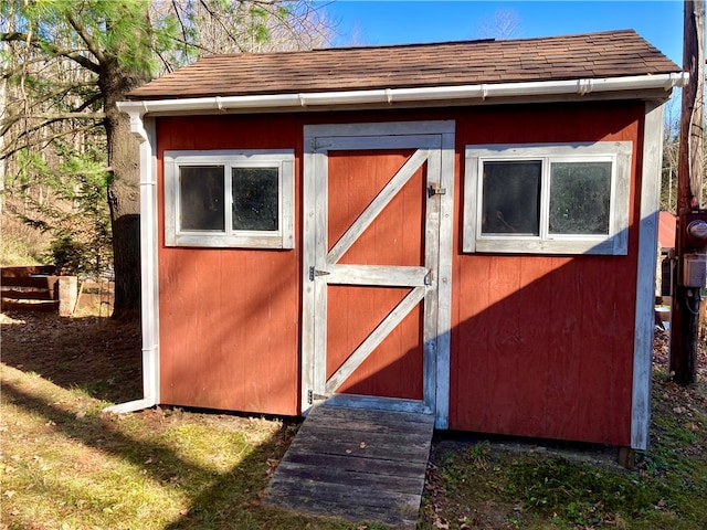 view of outbuilding