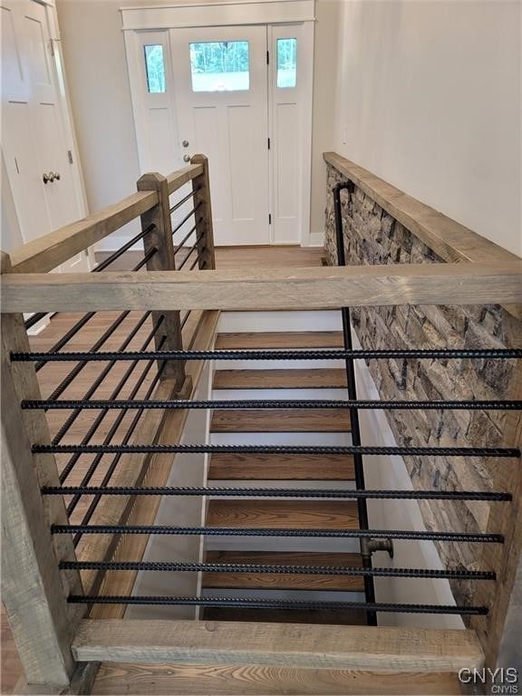 1015 Cold Springs Rd, Salina, NY 13088 - view of foyer entrance
