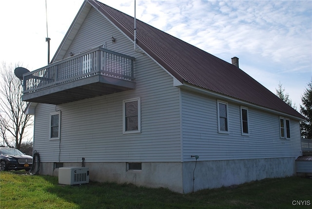 view of side of property