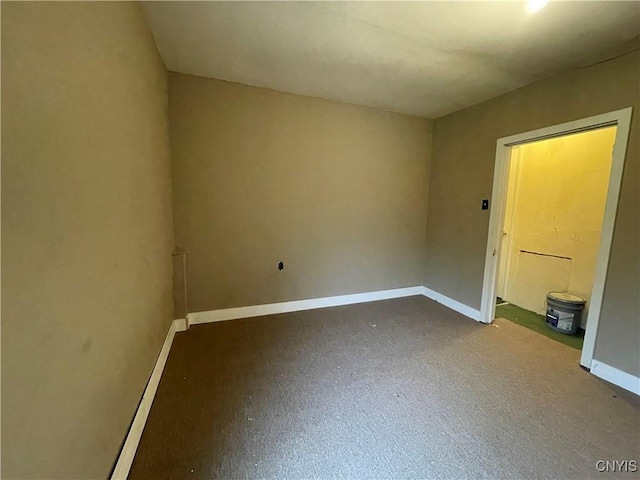 spare room featuring concrete flooring