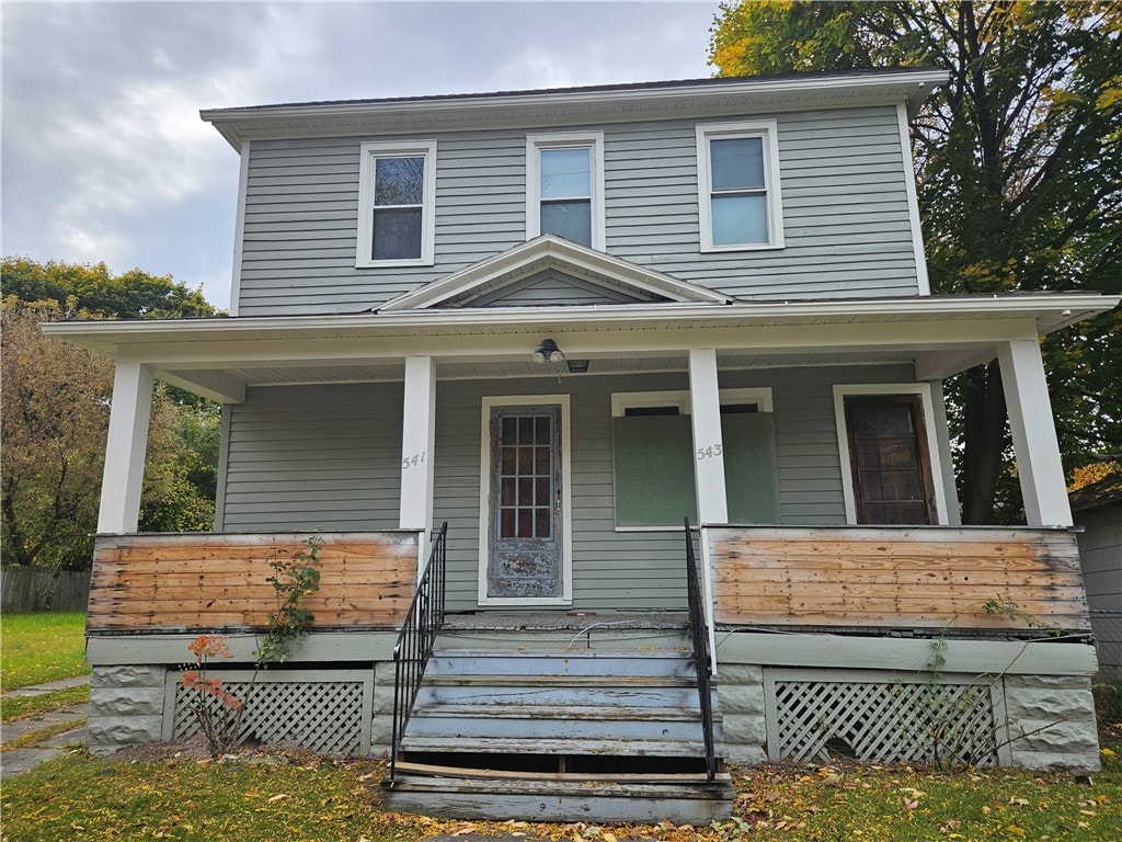 view of front of house featuring covered porch