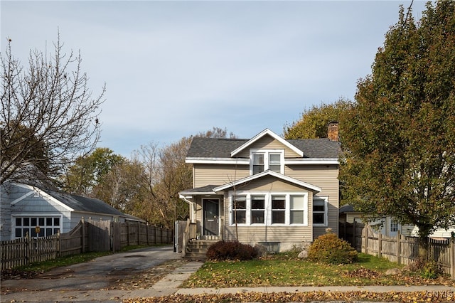 view of front of property