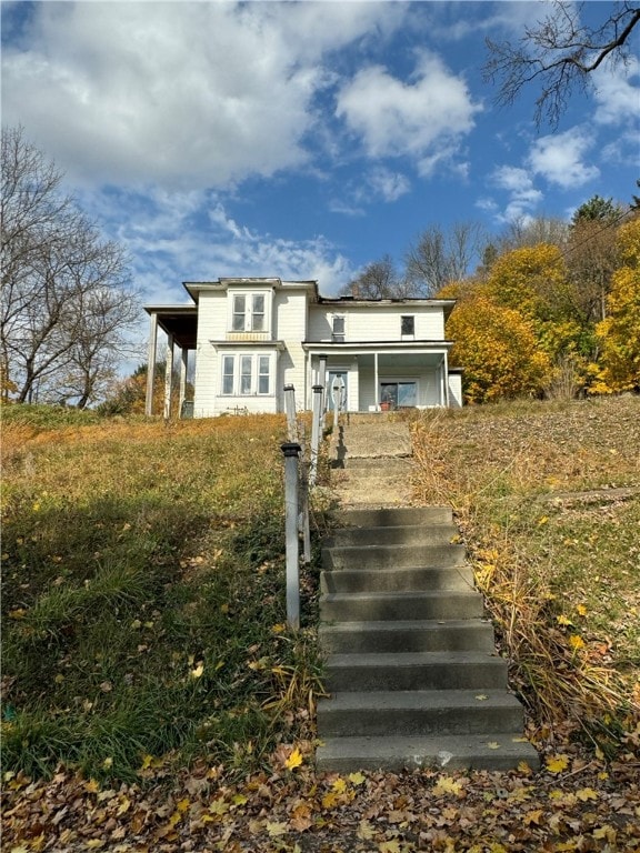 view of front of home