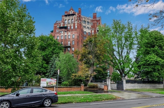 800 W Ferry St Unit 2Cc, Buffalo, NY 14222 - view of property with fence