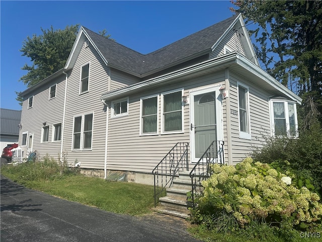 view of property exterior