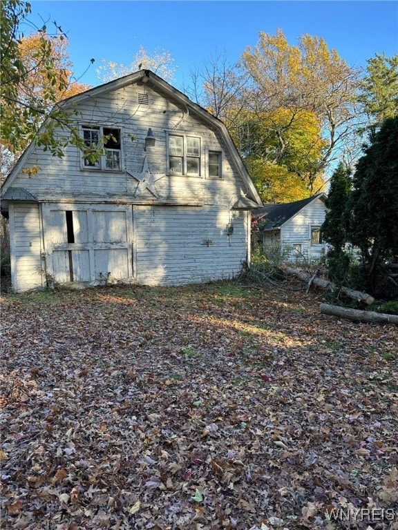 view of property exterior