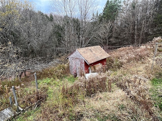 view of outdoor structure