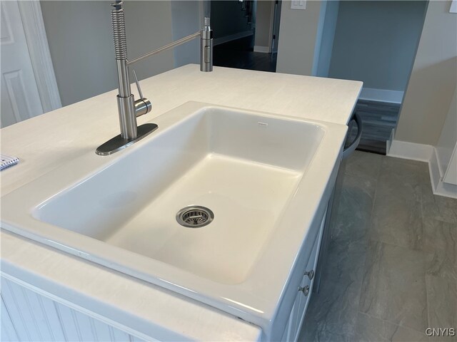 interior details featuring sink