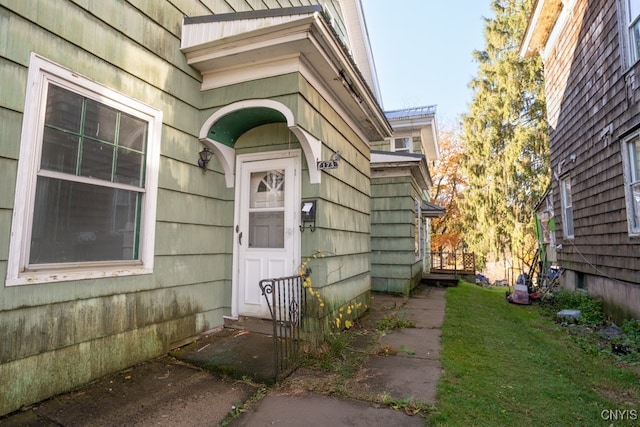 view of doorway to property