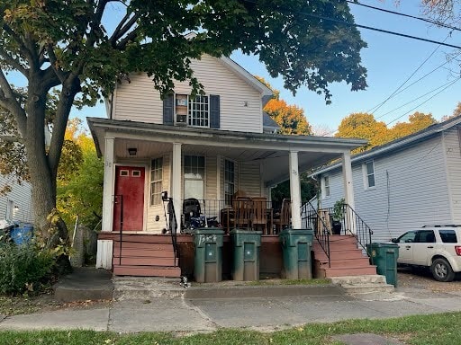 view of front of house featuring covered porch