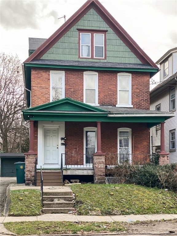 view of front of home with covered porch