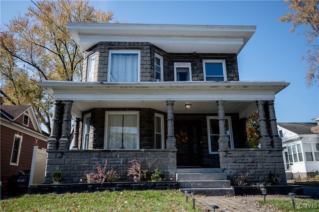 view of front facade featuring a porch