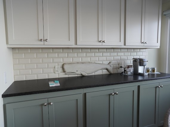 kitchen featuring tasteful backsplash