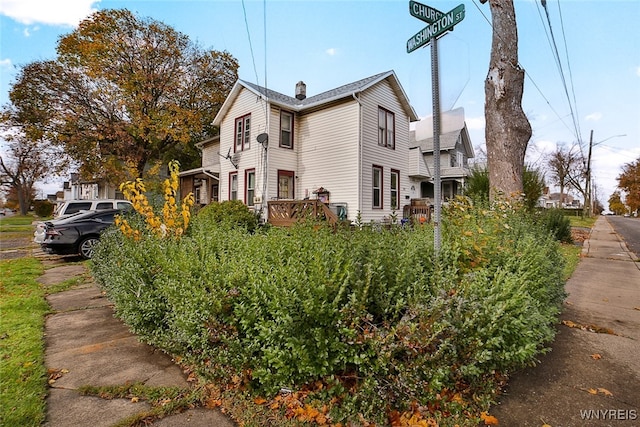 view of home's exterior