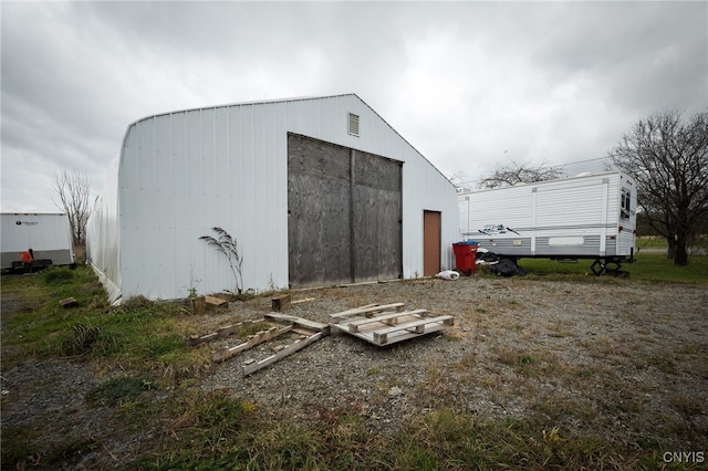 view of outbuilding