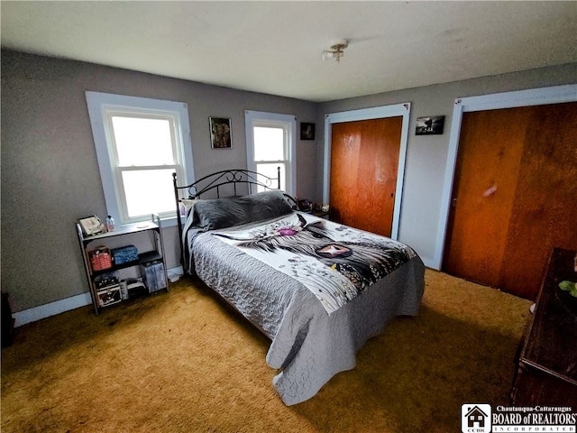 view of carpeted bedroom