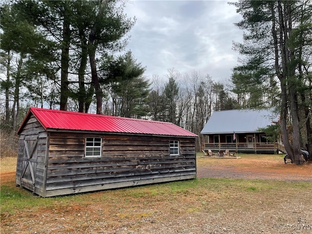 view of outdoor structure