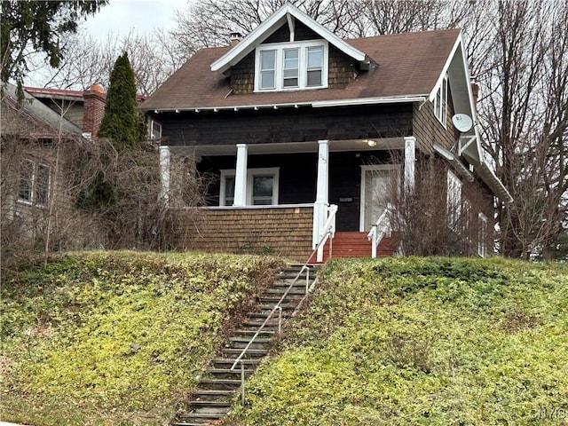 view of front of house featuring covered porch