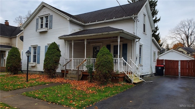 view of front facade with covered porch