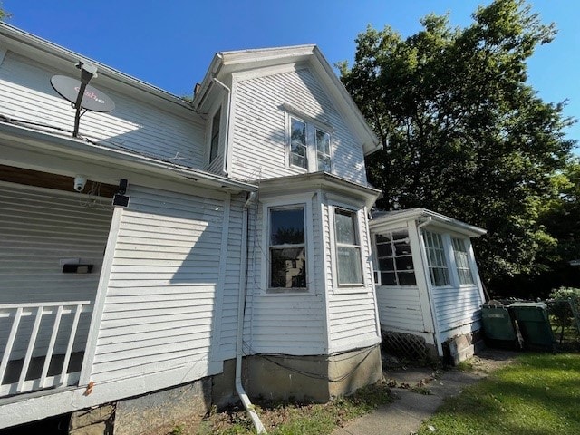 view of side of property