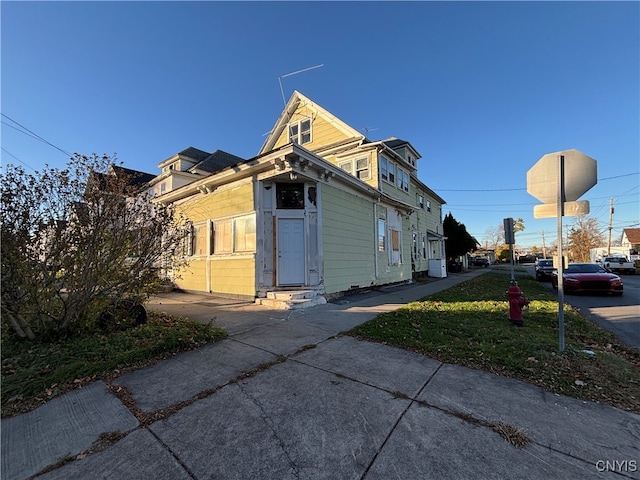 view of side of home