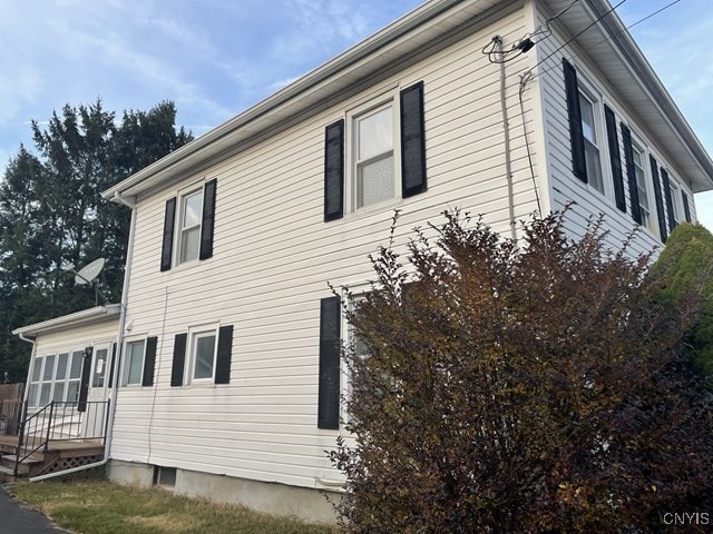 view of side of home