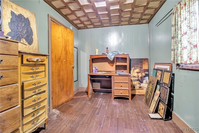 office with hardwood / wood-style flooring