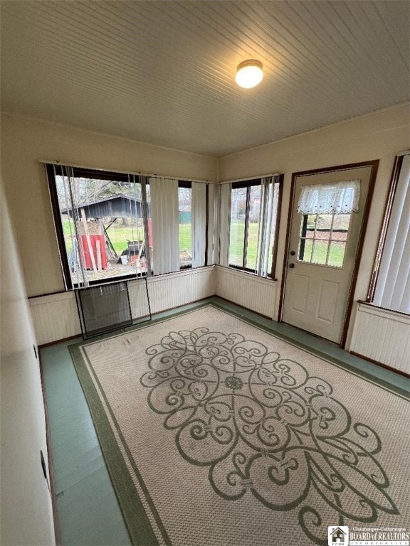 view of sunroom / solarium