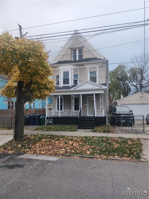 view of front of property featuring covered porch