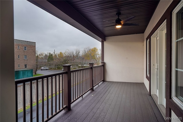 balcony featuring ceiling fan