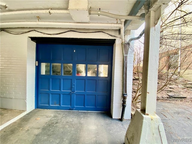 9 Mayfair Ln, Buffalo, NY 14201 - view of garage