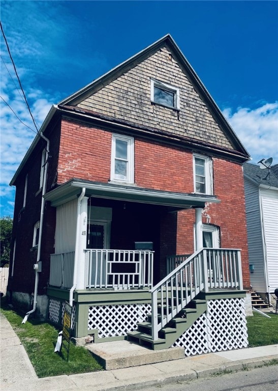 view of front of home with covered porch