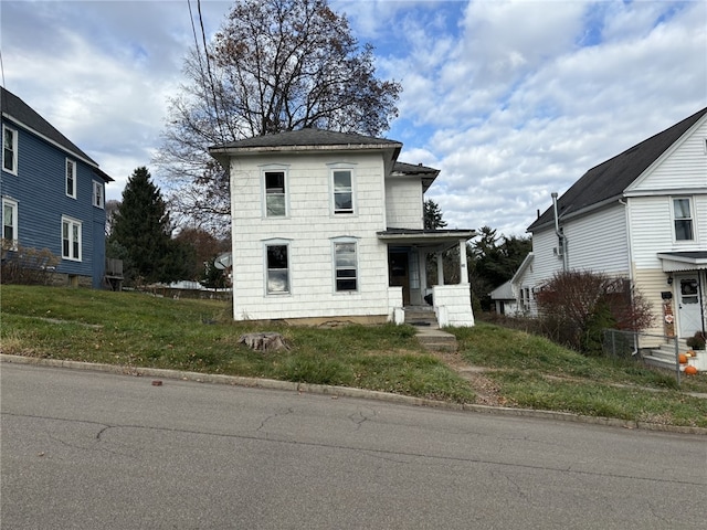 view of front property