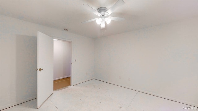 unfurnished room featuring ceiling fan