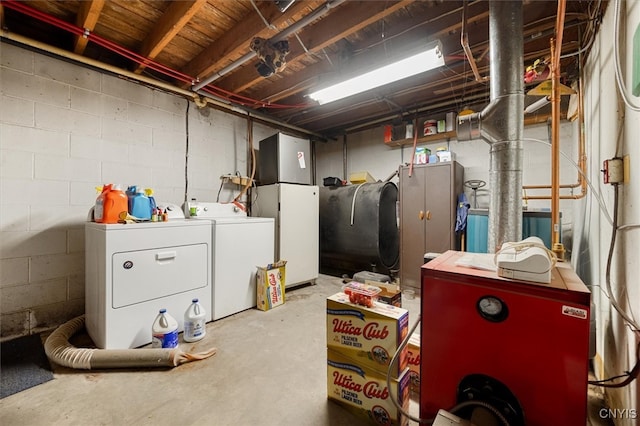 basement featuring independent washer and dryer